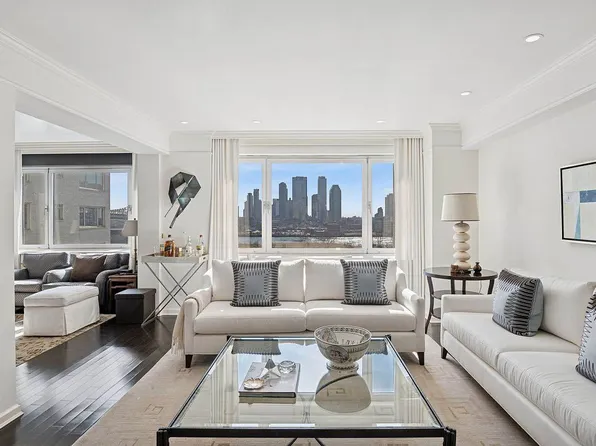 45 Sutton Pl S APT 12I, New York, NY 10022