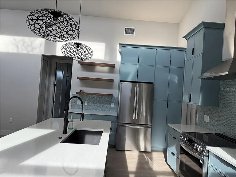 2443 Wood St — Photo 10