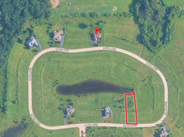181 Red Leaf Cir, Crystal Lake, IL 60014