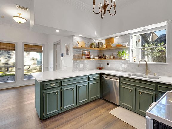 2nd image of 3627 Rolling Forest Dr