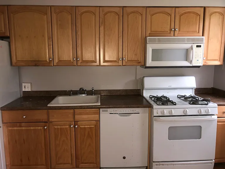 kitchen with all appliances