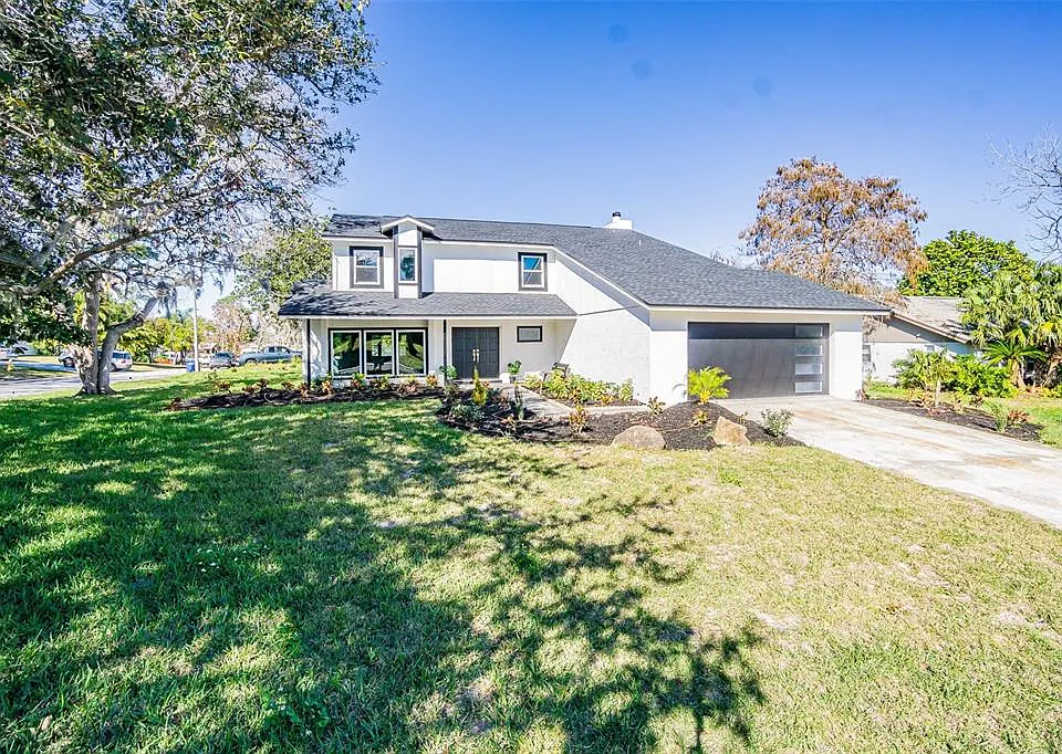 6379 Conniewood Sq