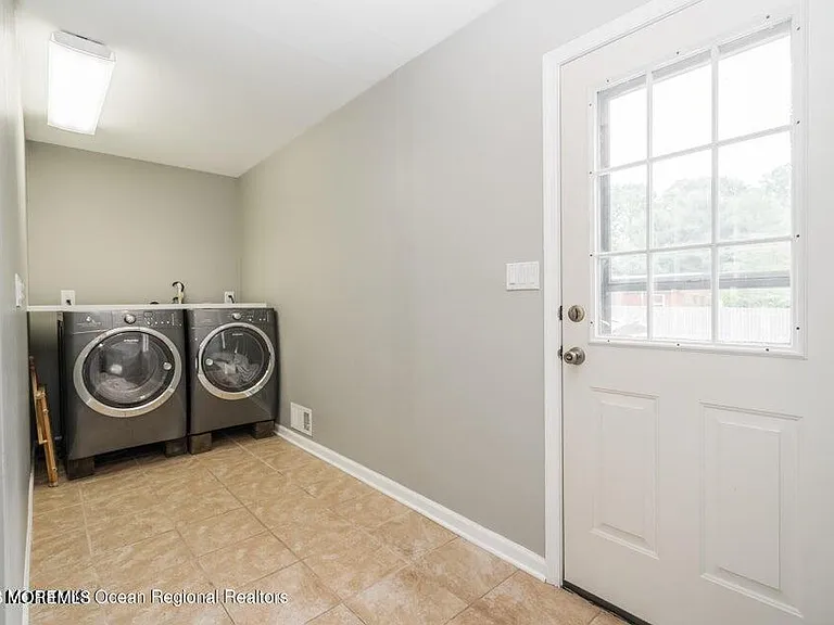1 Kari Ct — Photo 27