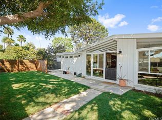 1954 Fullerton Ave, Costa Mesa, CA 92627