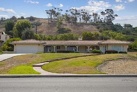 3rd image of 1348 Palos Verdes Dr W
