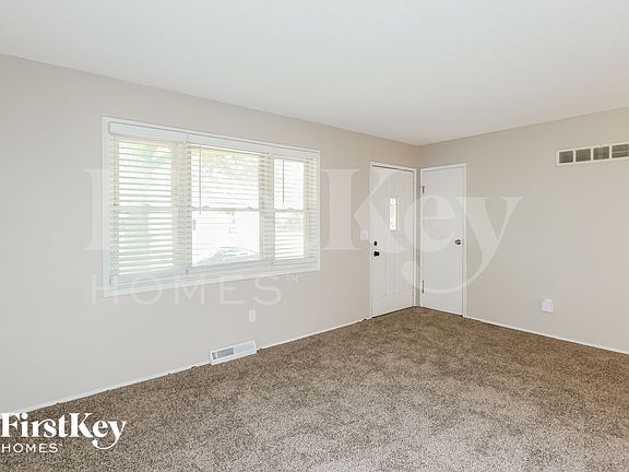 2nd image of 5620 N Potter Ave