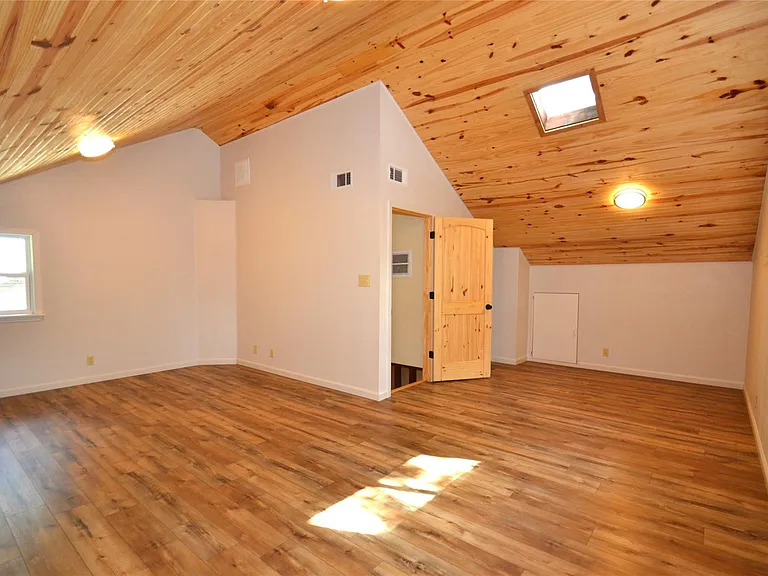 8833 Tallwood Dr — Photo 27