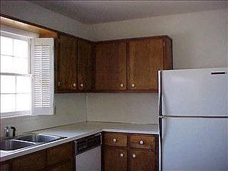 5th image of 59 Oakmont Dr