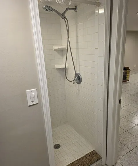 142-144 N Broadway #1 — Photo 16