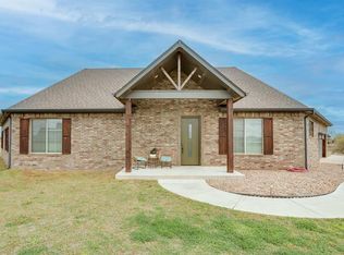 3013 Moffat Rd NE, Piedmont, OK 73078