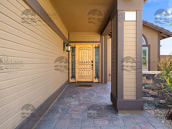 3rd image of 1620 Avenida Oceano