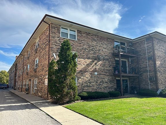 2nd image of 9817 Nottingham Ave APT 303