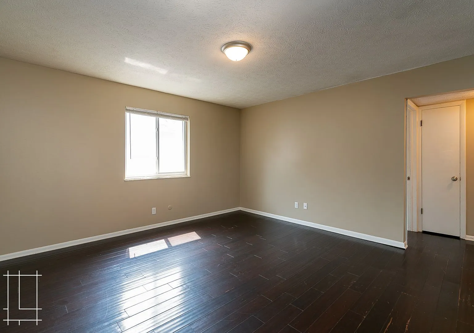 79 W. Starr Ave — Photo 2