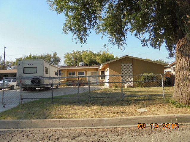1st image of 1121 W Avenue J13