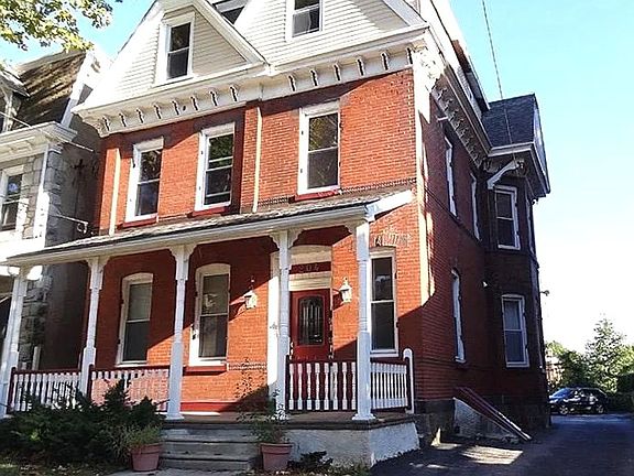 2nd image of 204 Sumac St APT 2