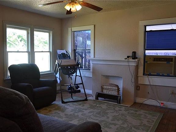 2nd image of 2404 S McKinley Ave