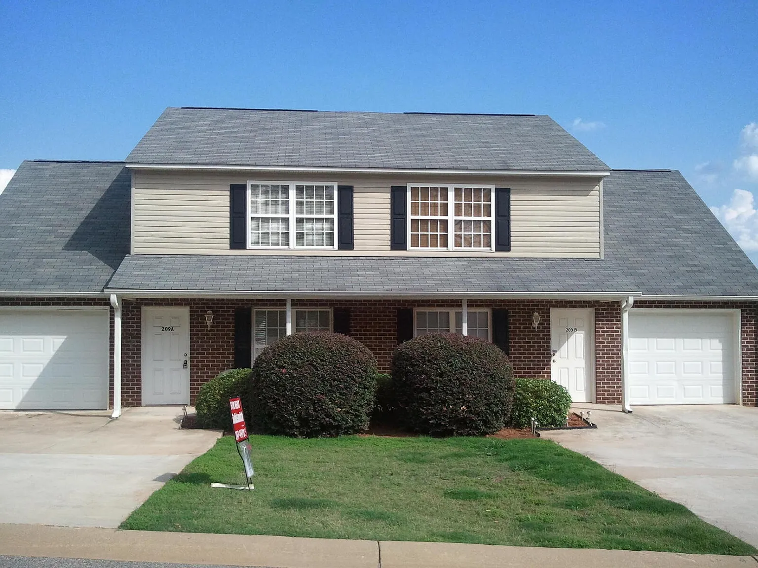 3 bed, 2.0 bath, 1100 sqft, $1,475 — Photo 1