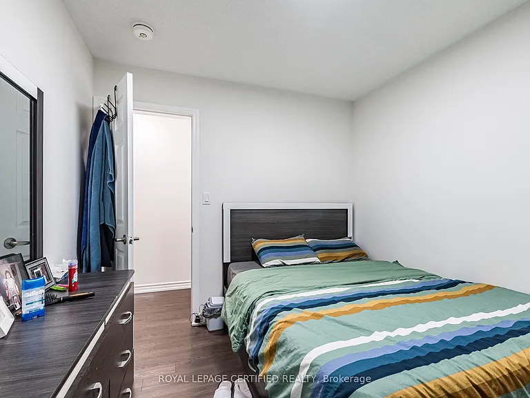 581 Allport Gate — Photo 35