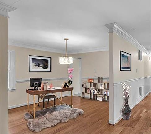 5th image of 4417 Bellwood Ln