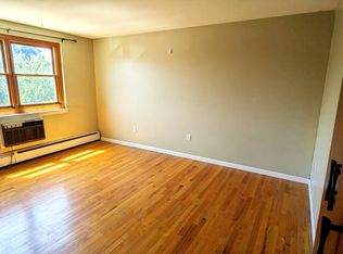 12 Merrill St, Hartford, CT 06106