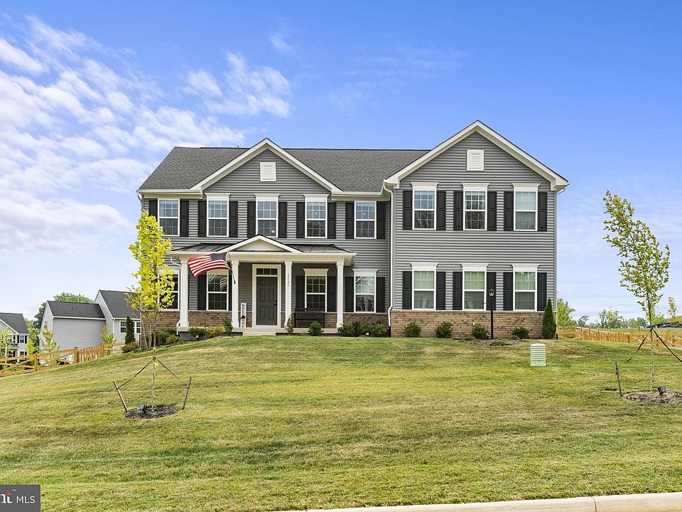 1st image of 2737 Travers Pl