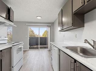 1010 SE 122nd Ave APT 6, Portland, OR 97233
