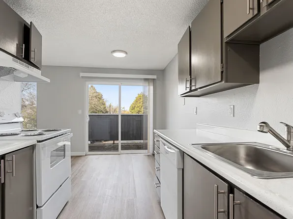 Pine Tree Lane Apartments, 1010 SE 122nd Ave APT 7, Portland, OR 97233