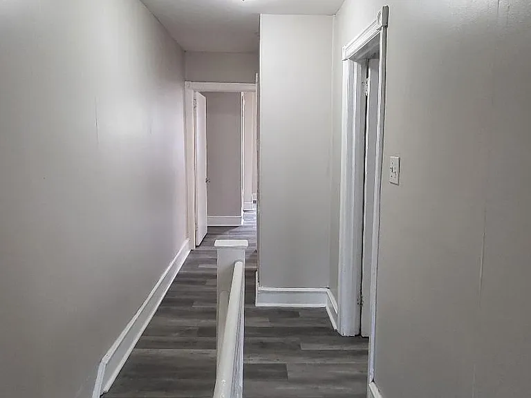 230 S Frazier St — Photo 22