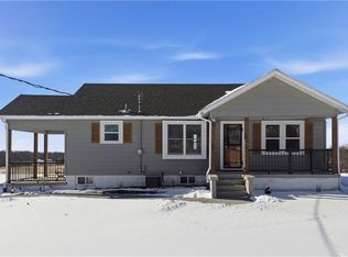 17675 Evans Rd, Tonganoxie, KS 66086