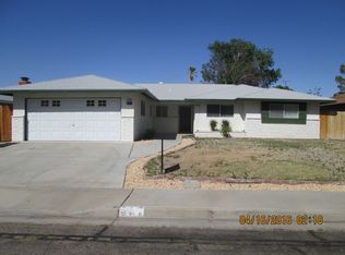 516 Indian Wells Ln, Ridgecrest, CA 93555