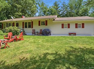 9 Rocky Road, Red Hook, NY 12571
