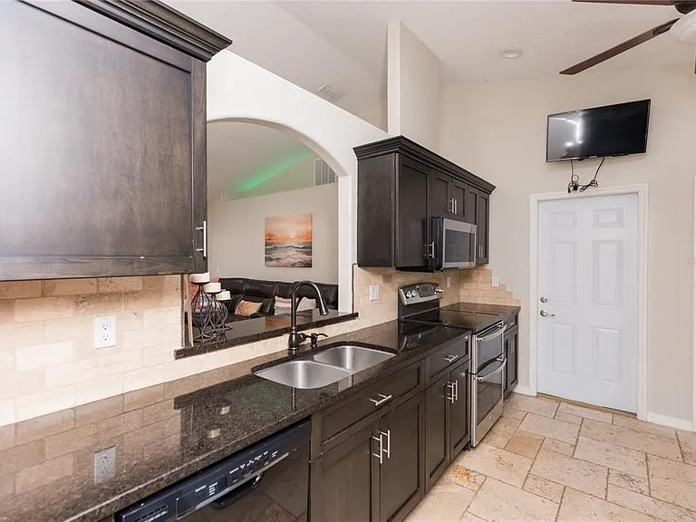 7 Lancaster Ln — Photo 20