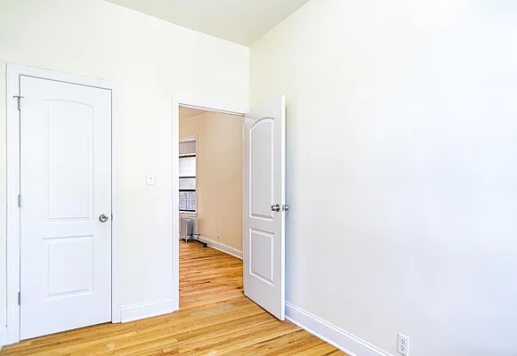 Rented by Century 21 Metropolitan | media 18