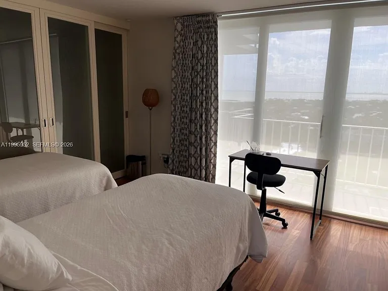 881 Ocean Dr #18B — Photo 14