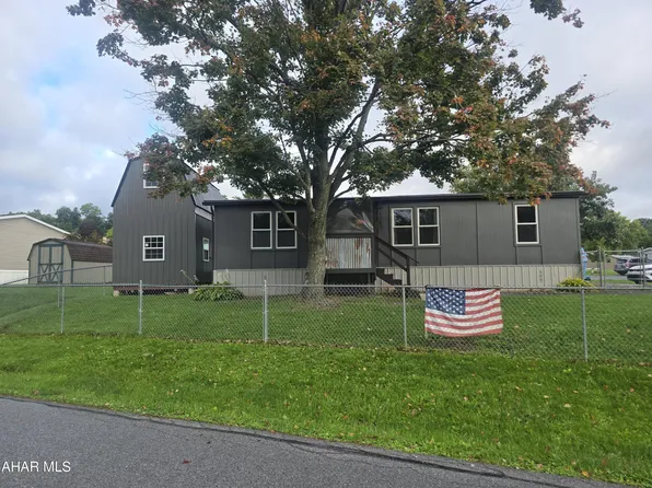 109 Windsor Dr, Duncansville, PA 16635