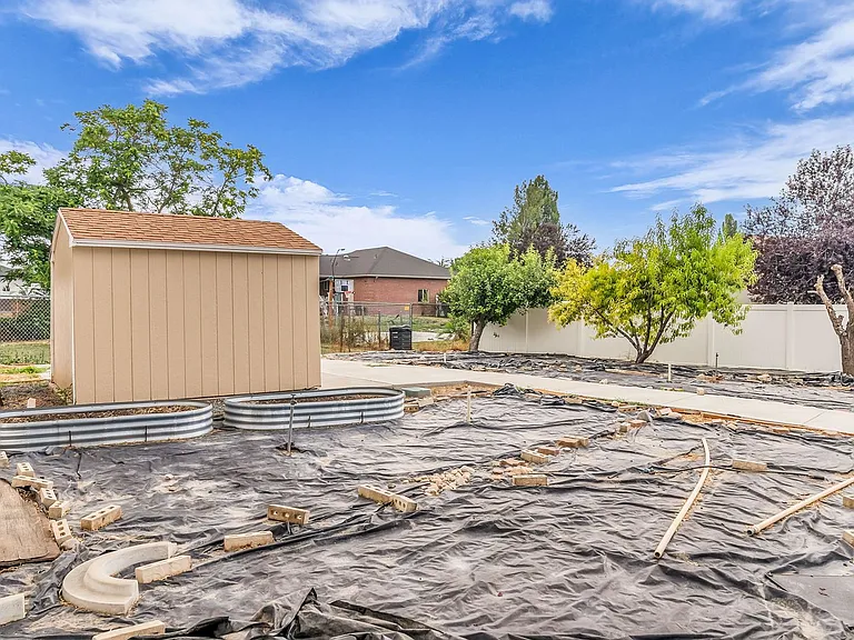 1429 W Flint Meadow Dr — Photo 47