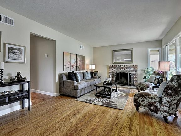 3rd image of 5154 Emiline Dr