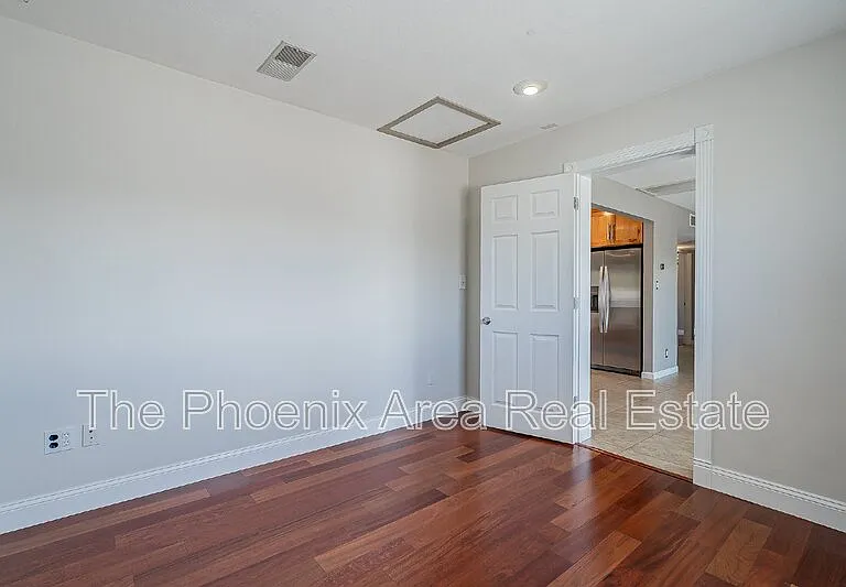8654 E Windsor Ave — Photo 39