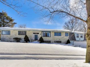 26 Albemarle Rd, Norwood, MA 02062