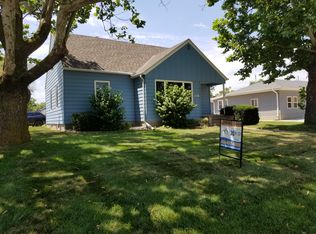 316 S Pine St, Valley, NE 68064