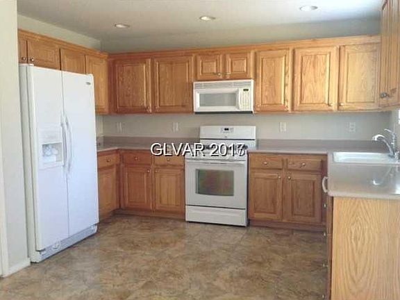 3rd image of 979 Grand Cerritos Ave #0
