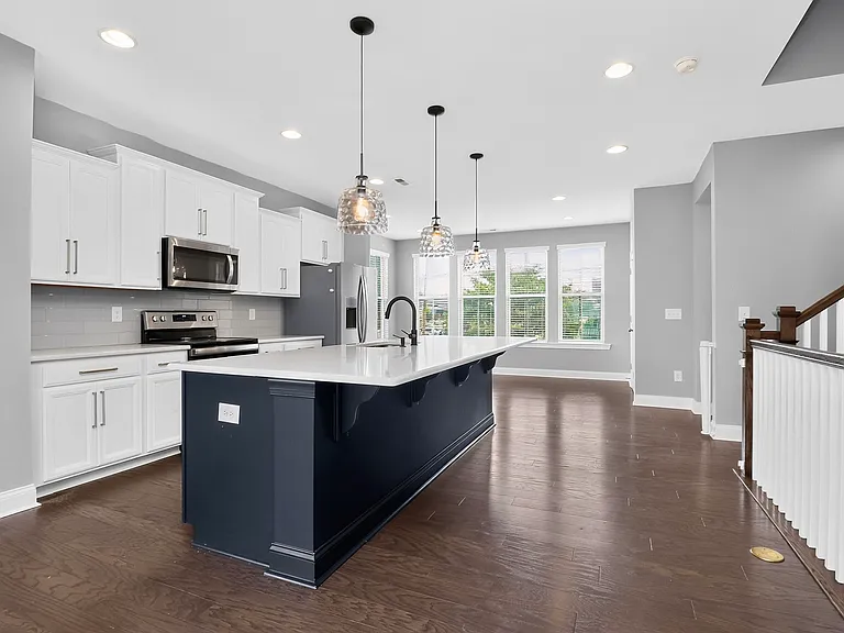 1105 Towns Hill Way — Photo 6