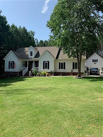 1st image of 916 Dovefield Dr