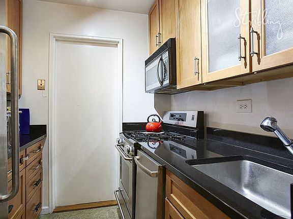 4th image of 239 E 79th St APT 5K