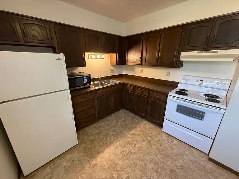 3743 N 250 W — Photo 5