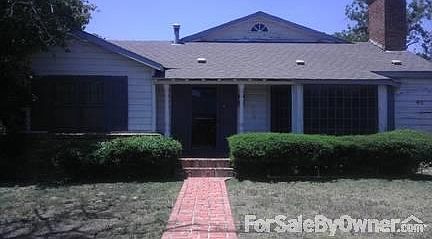 1st image of 325 Monticello Dr