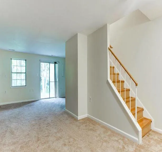 7803 Brookview Ct — Photo 21