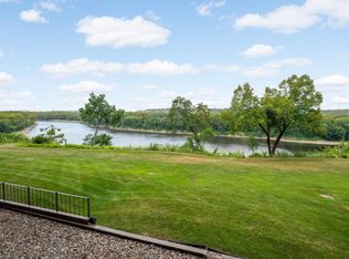 1101 Sibley Memorial Hwy APT 207, Mendota Heights, MN 55118