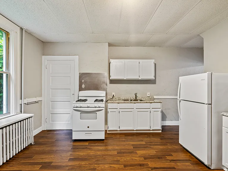 3720-3726 Baytree Street - 3720 Baytree Street — Photo 8