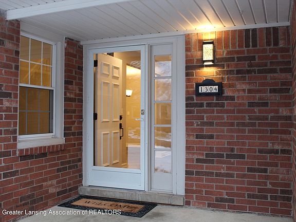 5th image of 1304 Glenmeadow Ln #32